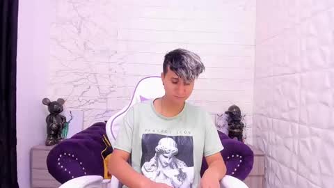 Snapshot of im_milan_rs chatting on 02-19-25, 03:28 im_milan_rs online show from 02-19-25, 03:28