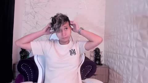 Snapshot of im_milan_rs chatting on 03-09-25, 03:11 im_milan_rs online show from 03-09-25, 03:11