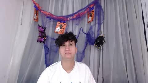 milan online show from 10-15-25, 03:39