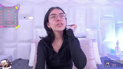 Snapshot of im_molly_angel chatting on 11-09-25, 03:32 Moly online show from 11-09-25, 03:32