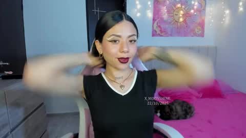     s  online show from 10-23-25, 02:44