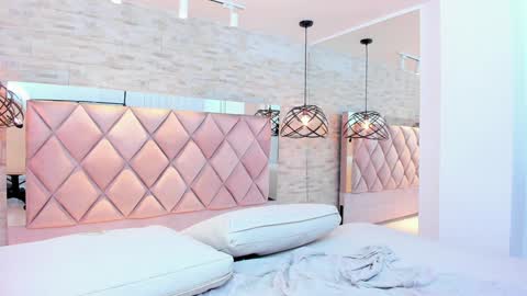 Snapshot of im_mou_ chatting on 01-21-25, 03:32 im mou online show from 01-21-25, 03:32