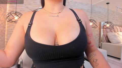 Snapshot of im_mou_ chatting on 03-04-25, 12:44 im mou online show from 03-04-25, 12:44