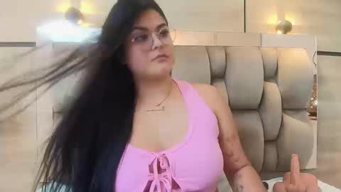 Snapshot of im_mou_ chatting on 09-25-25, 01:37 im mou online show from 09-25-25, 01:37