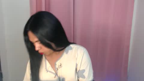 Snapshot of im_ur_girl_demure chatting on 05-04-26, 12:23 kyline online show from 05-04-26, 12:23