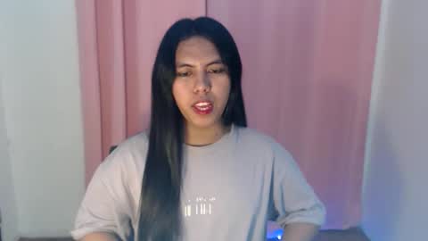 Snapshot of im_ur_girl_demure chatting on 05-06-26, 08:08 kyline online show from 05-06-26, 08:08