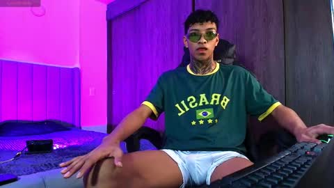 im_usuga online show from 04-22-26, 08:17