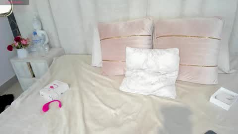 Xime online show from 02-20-26, 09:04