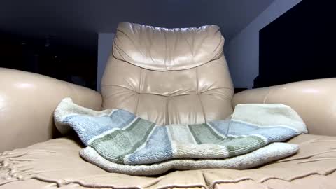 Snapshot of imaginaryvoyage chatting on 02-22-25, 05:44 thanks for visiting online show from 02-22-25, 05:44