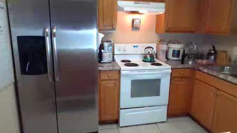 Snapshot of iman_love chatting on 12-10-24, 05:22 iman_love online show from 12-10-24, 05:22