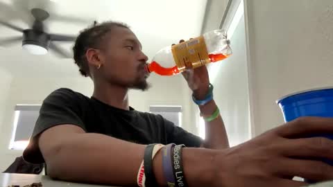 Snapshot of imchokingchicken chatting on 09-24-25, 10:13 imchokingchicken online show from 09-24-25, 10:13