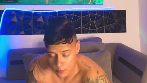 Snapshot of imconor chatting on 01-15-25, 02:06 imconor online show from 01-15-25, 02:06