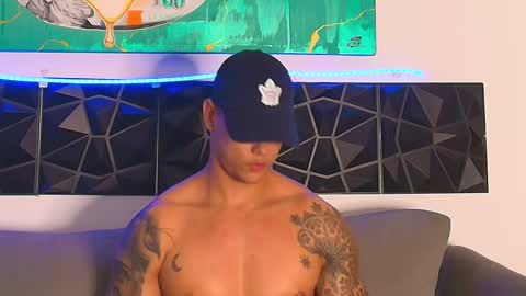 Snapshot of imconor chatting on 02-14-25, 02:50 imconor online show from 02-14-25, 02:50