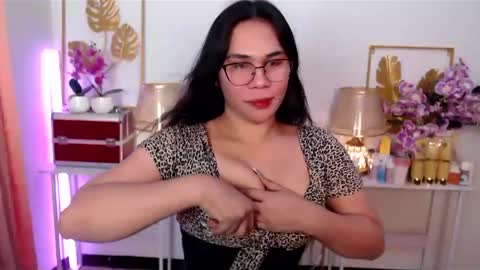 Ashley online show from 01-14-25, 07:11