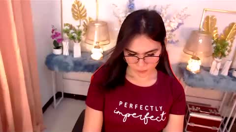 Ashley online show from 02-20-25, 07:41