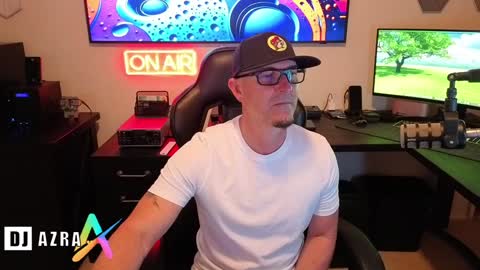 DJ Azra online show from 12-19-24, 02:13