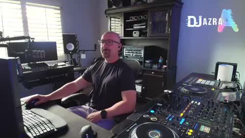 DJ Azra online show from 04-25-26, 11:35