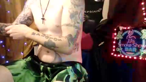 Snapshot of imglorious1 chatting on 02-13-25, 11:39 JJ online show from 02-13-25, 11:39