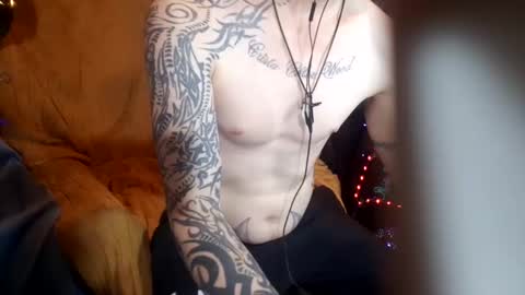 Snapshot of imglorious1 chatting on 10-20-25, 10:59 JJ online show from 10-20-25, 10:59