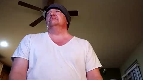 Iminyourroom online show from 11-24-25, 05:51