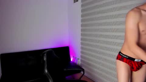 Jero online show from 10-25-25, 01:02