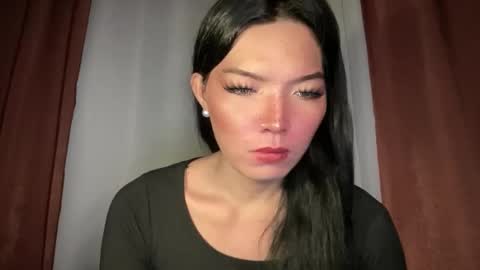 Mika online show from 04-23-26, 08:02