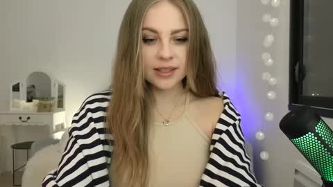 Snapshot of imkeira chatting on 01-11-25, 07:38 ImKeira online show from 01-11-25, 07:38