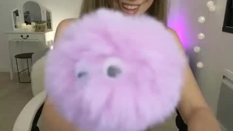 Snapshot of imkeira chatting on 01-27-25, 10:49 ImKeira online show from 01-27-25, 10:49