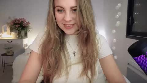 Snapshot of imkeira chatting on 02-18-25, 07:41 ImKeira online show from 02-18-25, 07:41