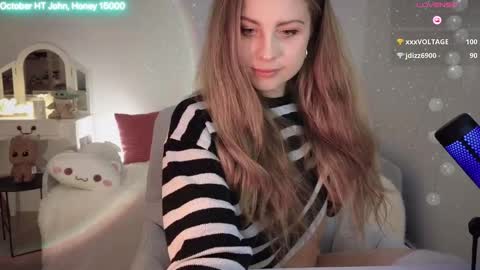 Snapshot of imkeira chatting on 10-10-25, 07:24 ImKeira online show from 10-10-25, 07:24