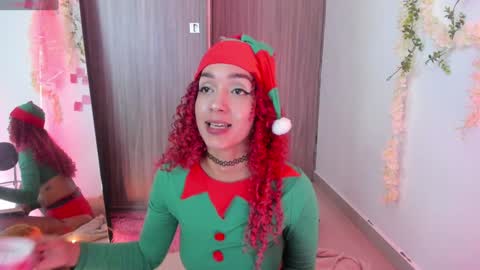 Snapshot of immia_rosse chatting on 12-16-24, 03:19 mia ---------  COL TIME online show from 12-16-24, 03:19