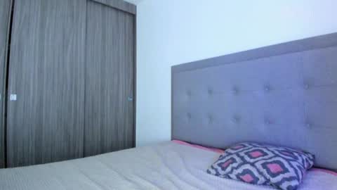 Snapshot of immia_rosse chatting on 02-03-25, 01:30 mia ---------  COL TIME online show from 02-03-25, 01:30