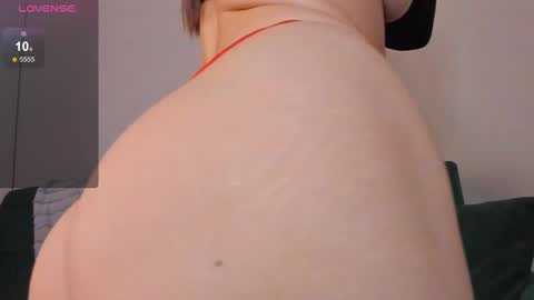 Snapshot of immolly1 chatting on 02-10-25, 10:31 immolly1 online show from 02-10-25, 10:31