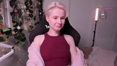 Mia online show from 01-19-25, 08:09