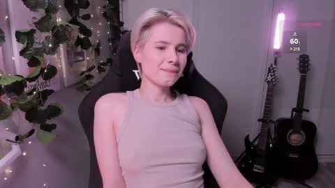 Mia online show from 02-03-25, 01:08