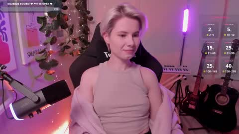 Mia online show from 03-03-25, 10:06