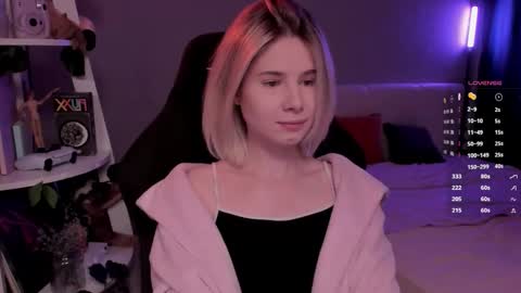 Mia online show from 02-22-26, 11:20