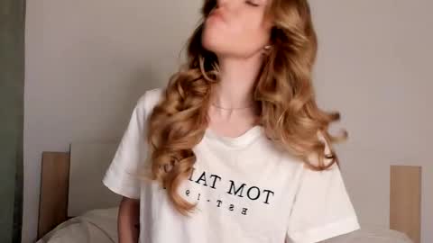 my name Imo  Fansly  online show from 03-04-25, 12:18