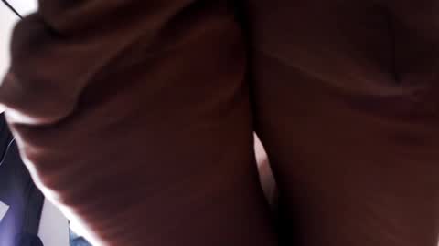 Empress online show from 12-23-24, 07:49