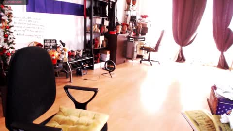 Empress online show from 02-19-25, 01:06