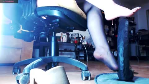 Empress online show from 02-25-25, 04:42