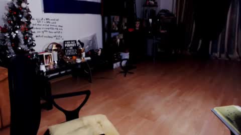 Empress online show from 03-08-25, 06:05