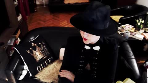 Empress online show from 04-27-26, 07:01