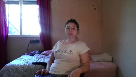 Florencia online show from 04-18-26, 07:07