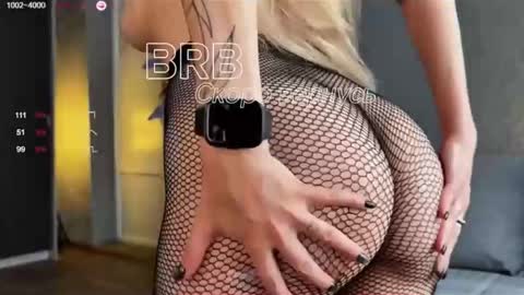 Taya online show from 10-17-25, 09:12