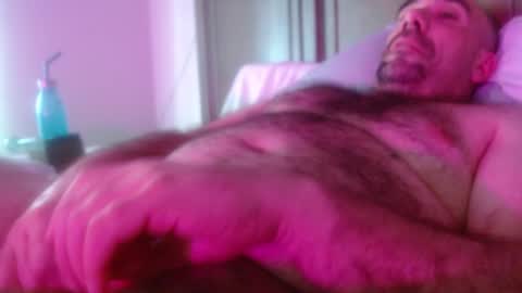 Snapshot of imthatfnguy chatting on 12-29-24, 05:22 I use to be imeverythingandnothing online show from 12-29-24, 05:22