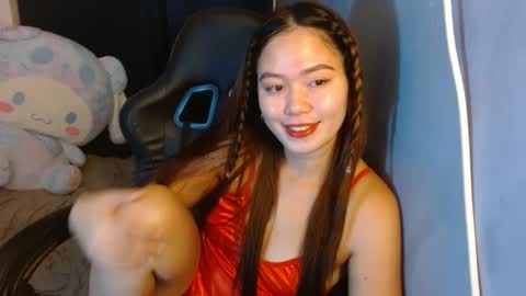 Snapshot of imyourkitty06 chatting on 12-04-24, 11:35 jane online show from 12-04-24, 11:35