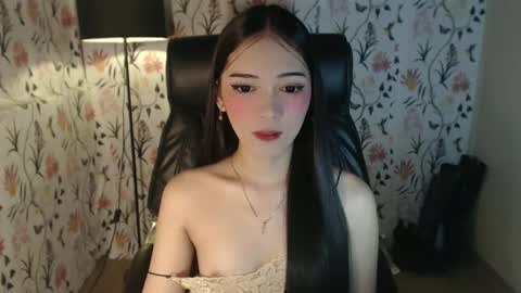 Snapshot of imyourlegalbaby chatting on 02-20-25, 04:07 Aki online show from 02-20-25, 04:07