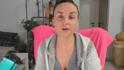 Ina Kush online show from 12-23-24, 10:33