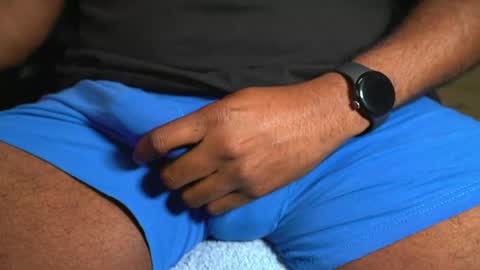 Snapshot of inchesblackuk chatting on 05-08-26, 12:10 Inches online show from 05-08-26, 12:10